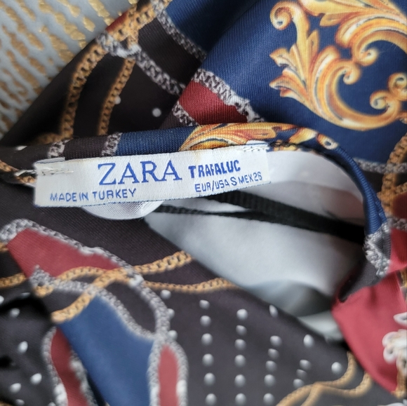 Zara printed bodysuit - Picture 2 of 2